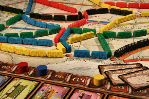 Menolippu. Kuva: Gary James / BGG